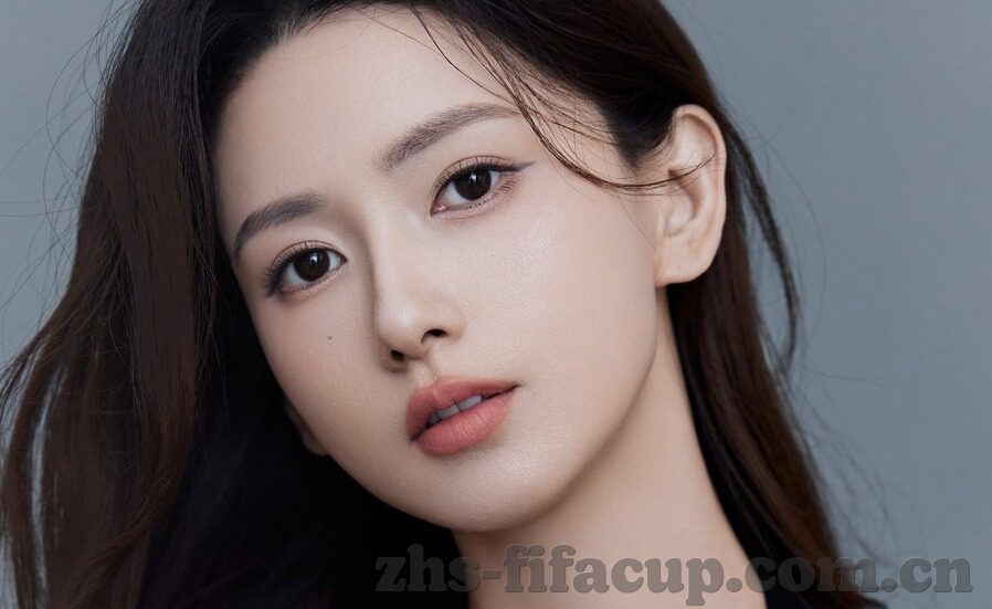 足球球赛直播比分-足球球赛直播比分，连接赛场与球迷的实时纽带